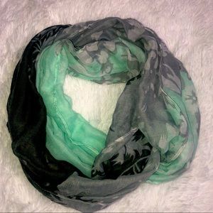 Infinity scarf